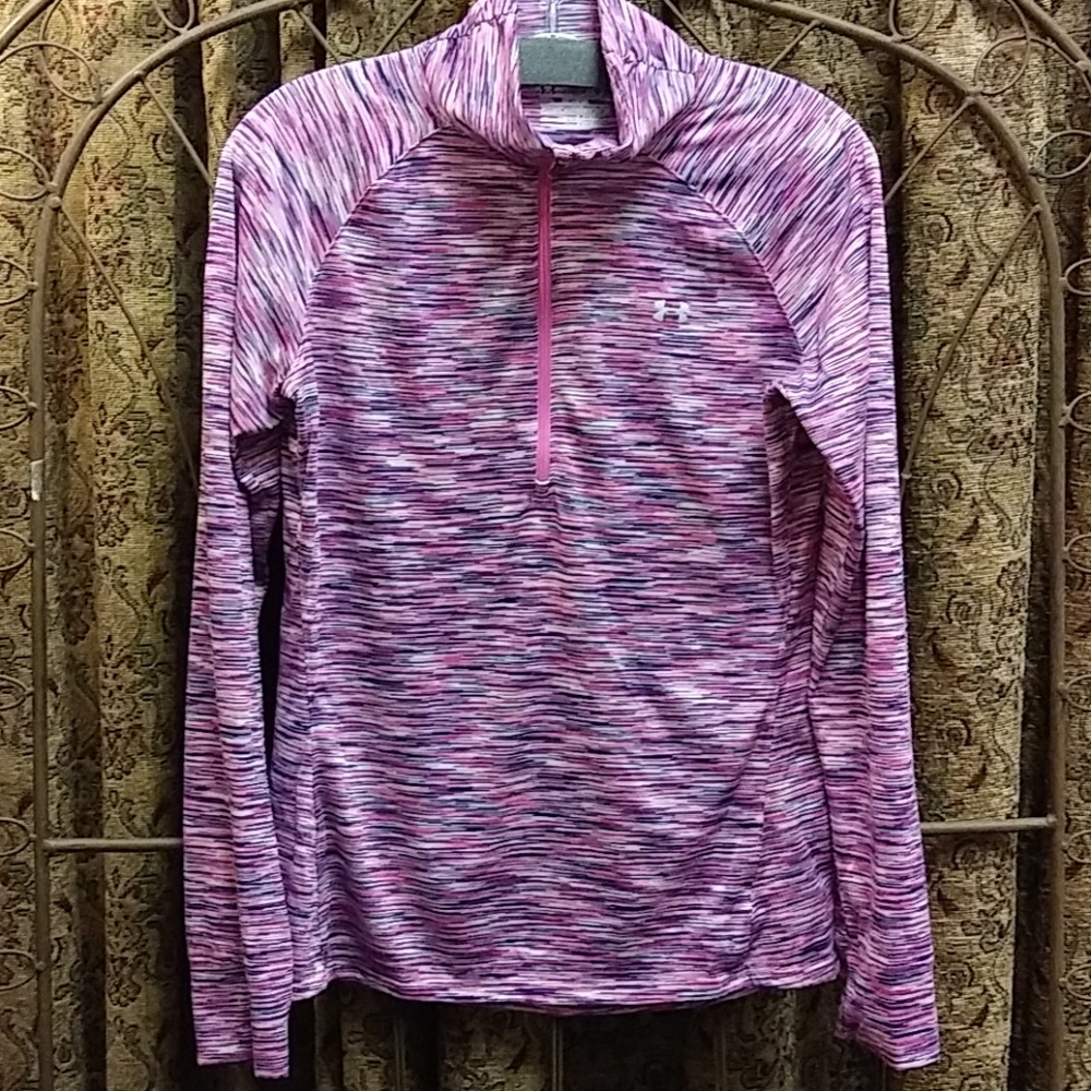 🎀💰 2/$30 Under Armour All Season Gear Semi Fitted